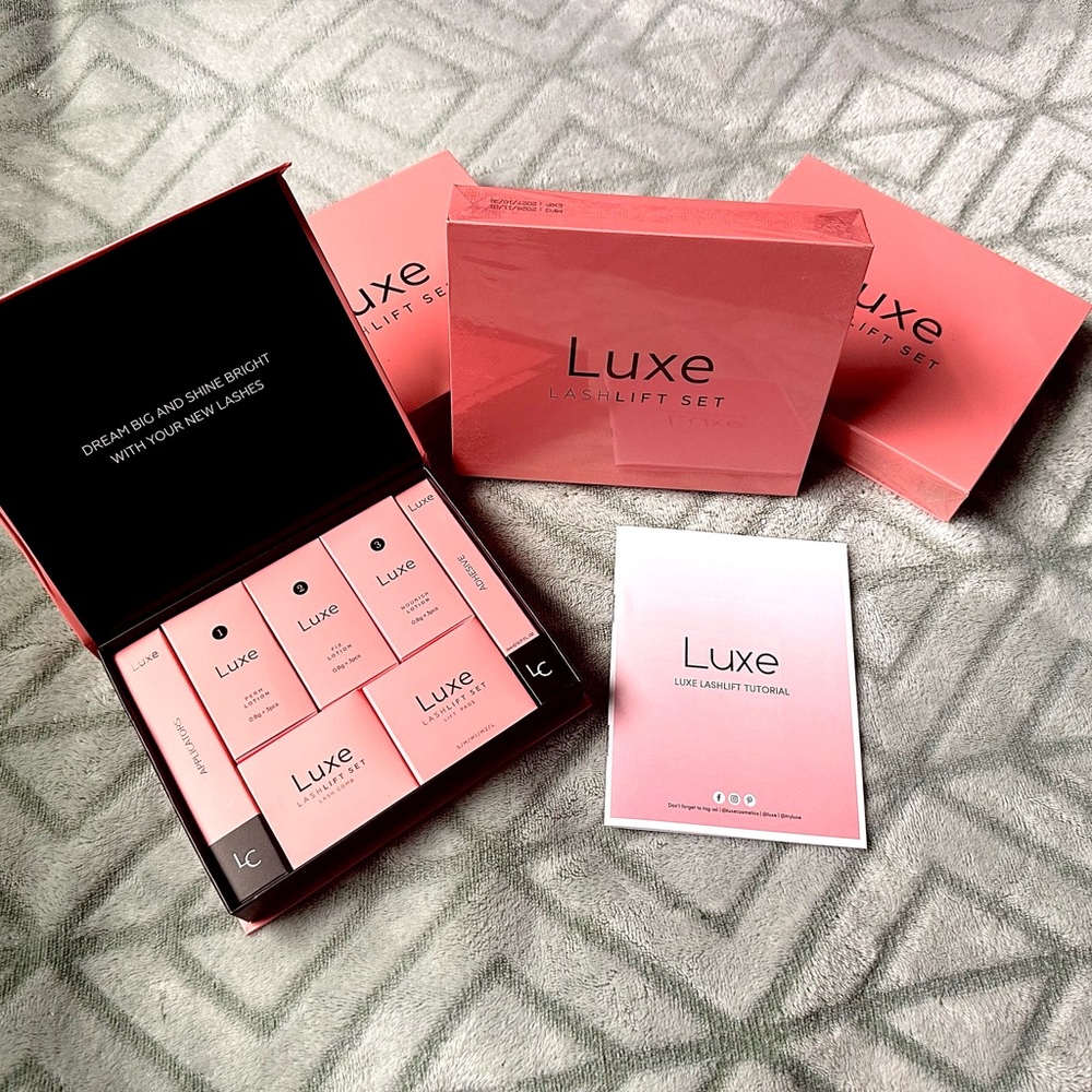 Luxe Lash Lift Kit in Soft Pink